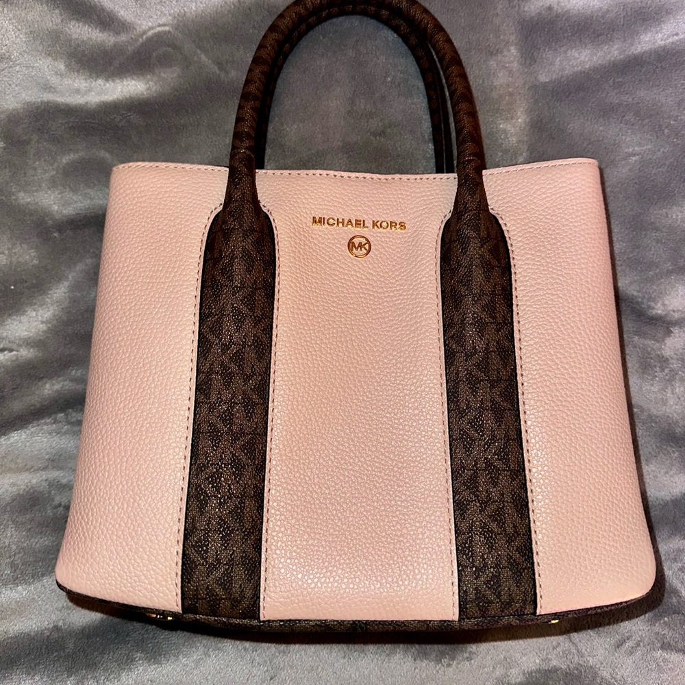 Michael Kors “Austin” Messenger Bag